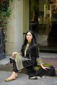 OMAL by komal OC-01 Embroidered Lawn Three Piece Summer Collection dw 222